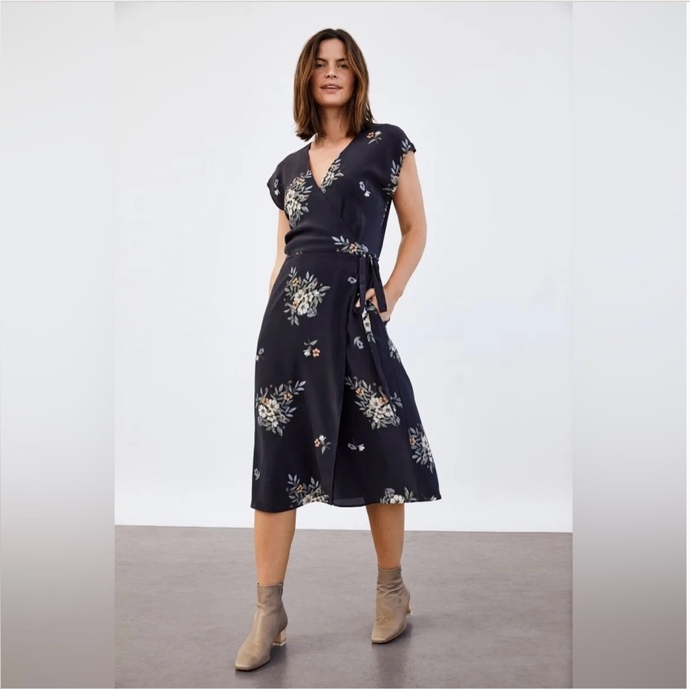Amour Vert Silk Sana Midi Dress in Valley Floral - Size XS